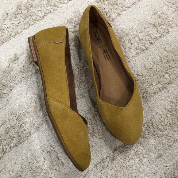 TOMS Women's Mustard Yellow Flats🐝 - Picture 5 of 6